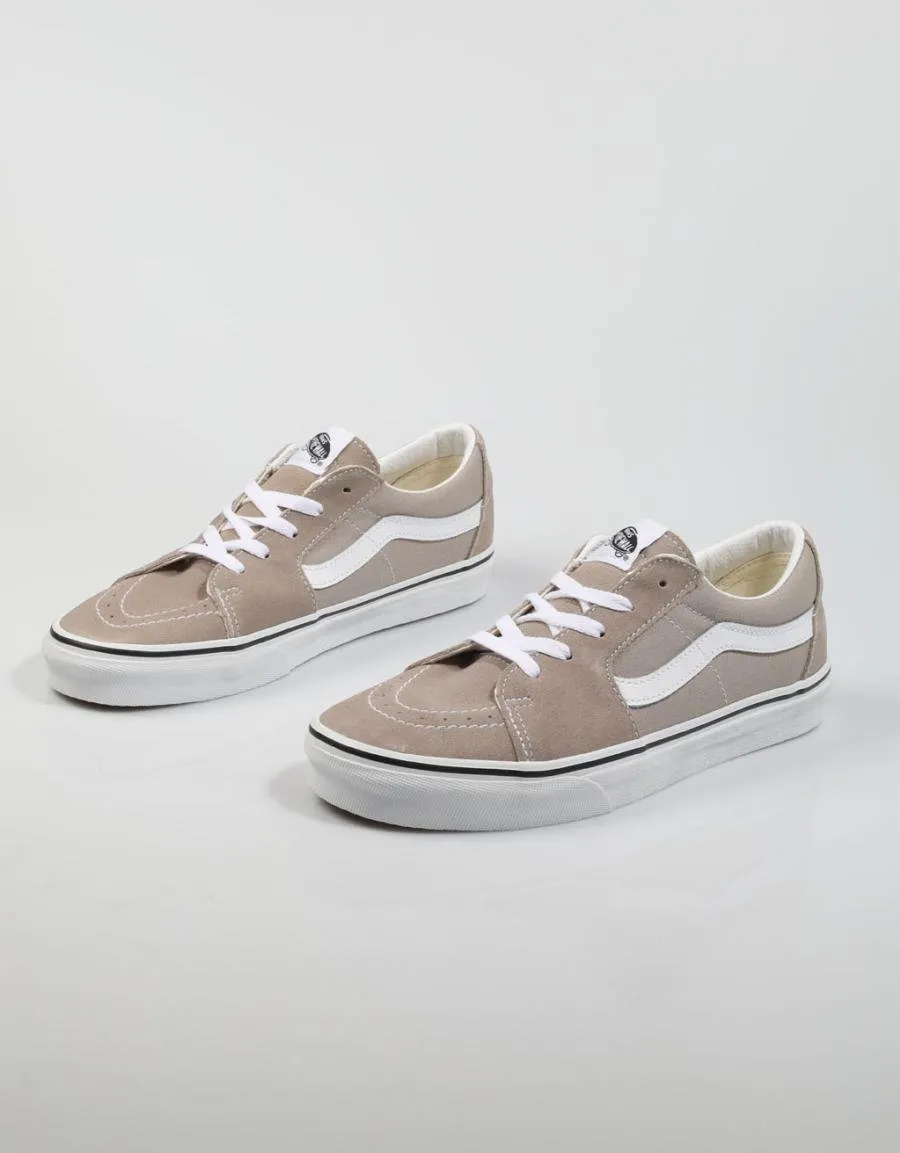  baskets VANS Sk8 Low Suede en Taupe 80215