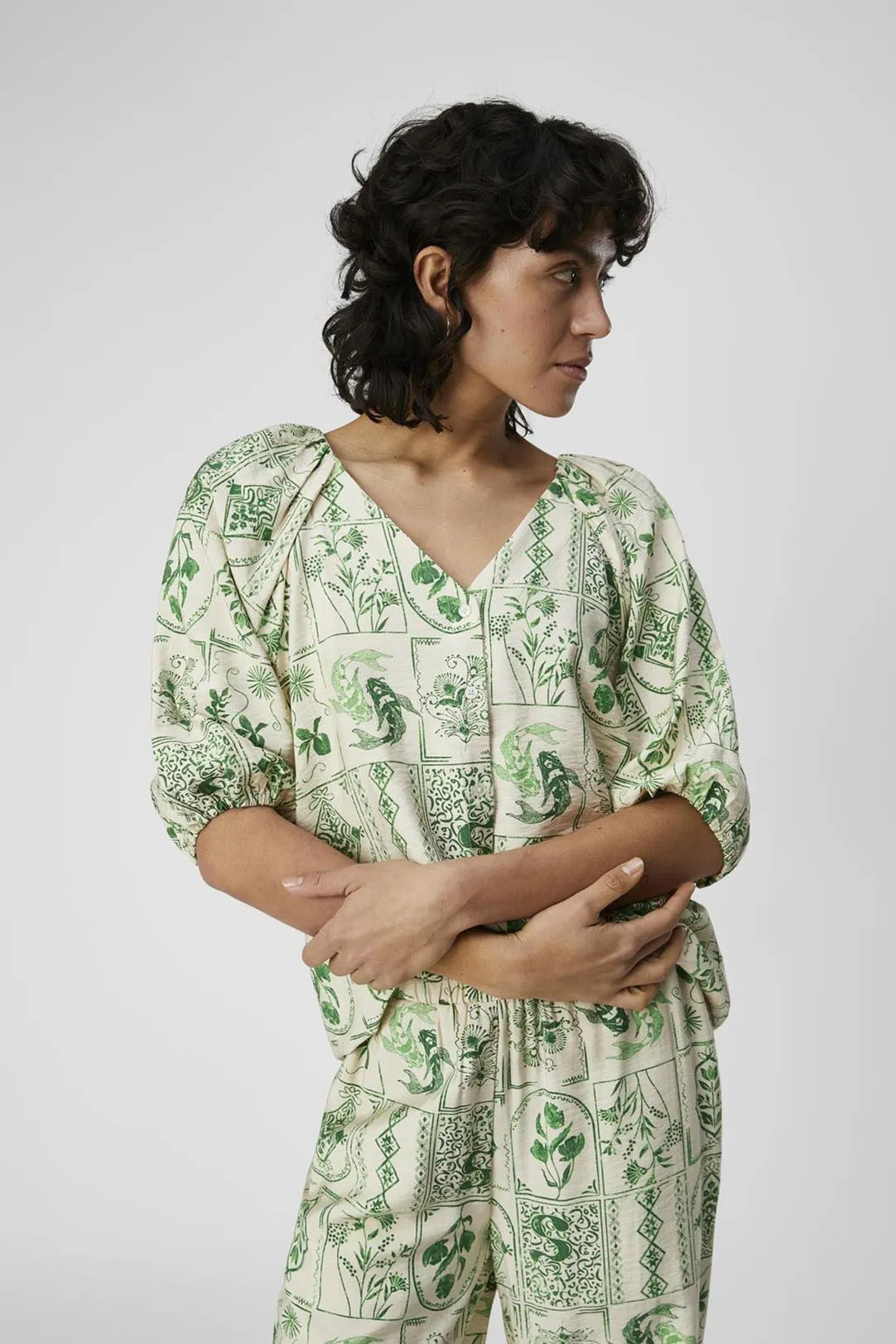 BLUSA ESTAMPADA MUJER OBJELI VERDE