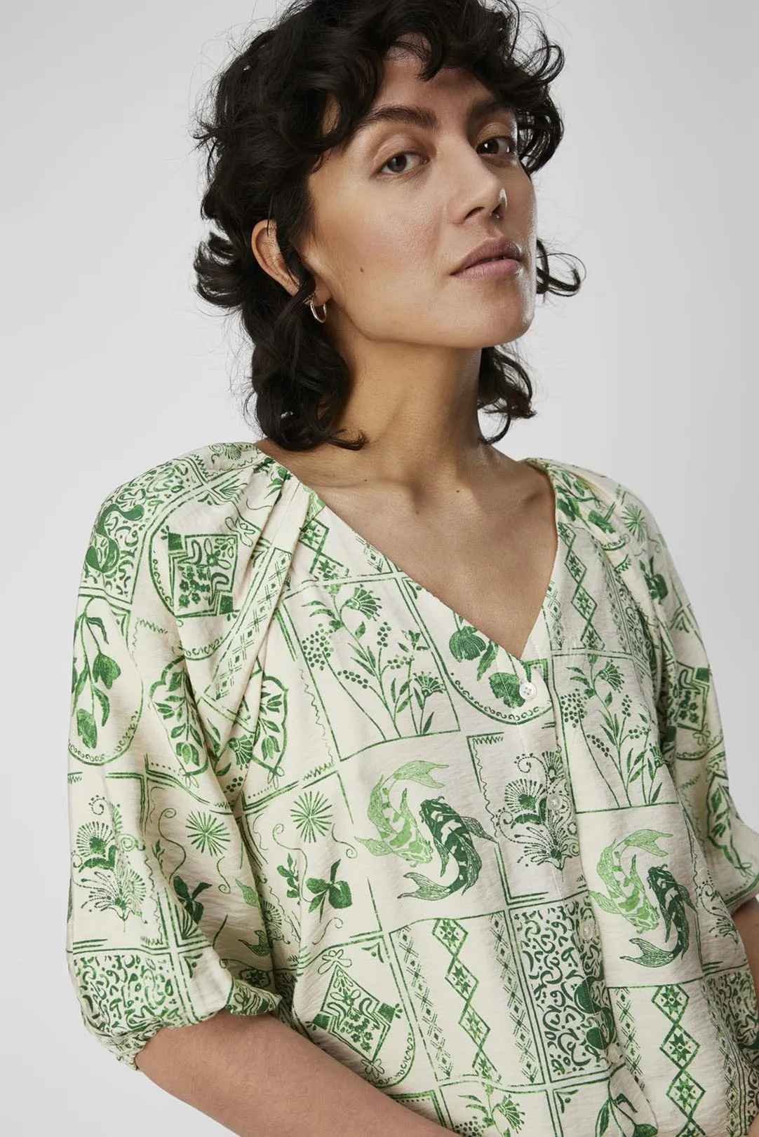 BLUSA ESTAMPADA MUJER OBJELI VERDE